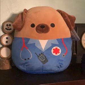 Squishmallow Daryl the EMT Heroes Collection